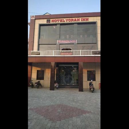 Hotel Yoran Inn & Restaurant By Wb Inn Sadabad Exterior photo